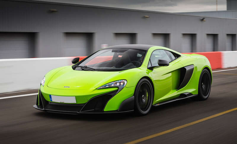 2016 McLaren 675LT